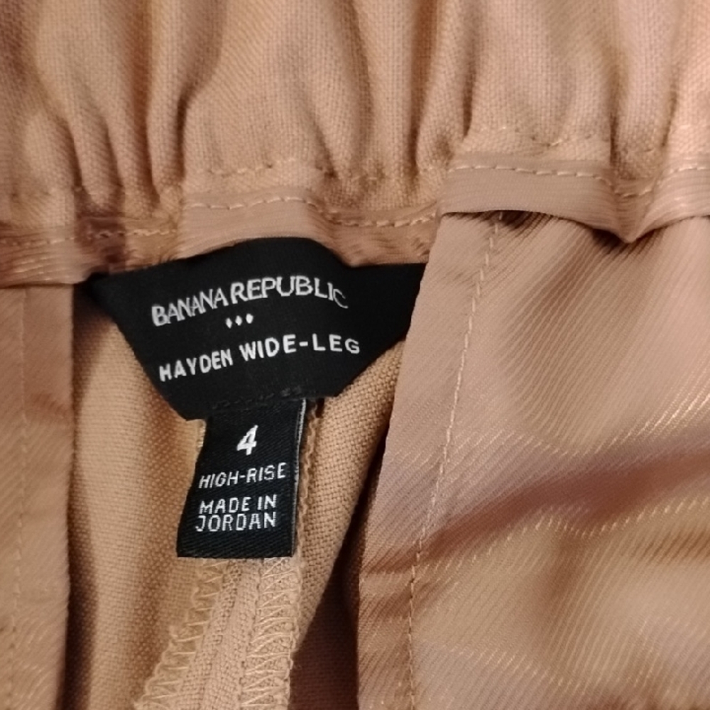 Banana Republic High-Rise Wide-Leg Pants in Tan